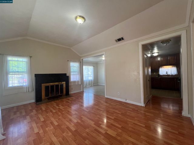 1954 48Th Ave, Oakland, CA 94601