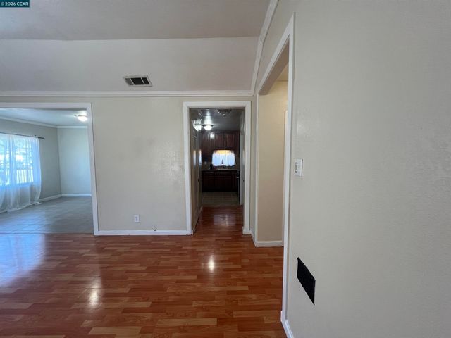 1954 48Th Ave, Oakland, CA 94601