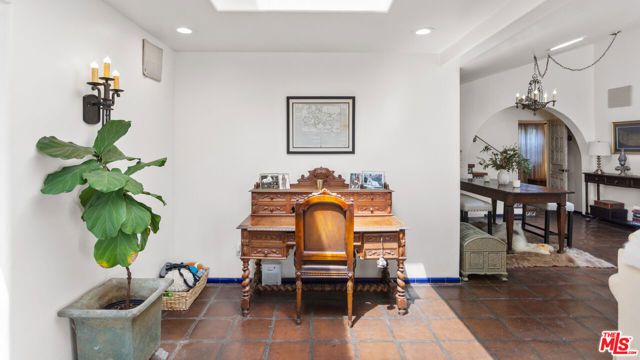 6317 Deep Dell Place, Los Angeles, CA 90068