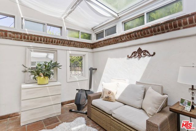 6317 Deep Dell Place, Los Angeles, CA 90068