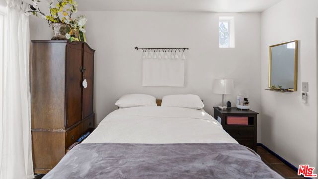 6317 Deep Dell Place, Los Angeles, CA 90068