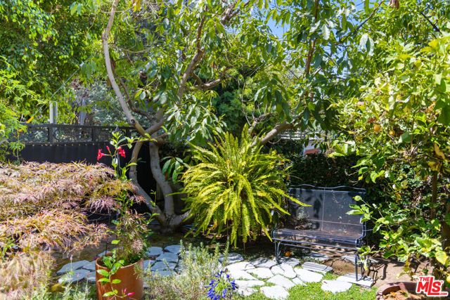 6317 Deep Dell Place, Los Angeles, CA 90068