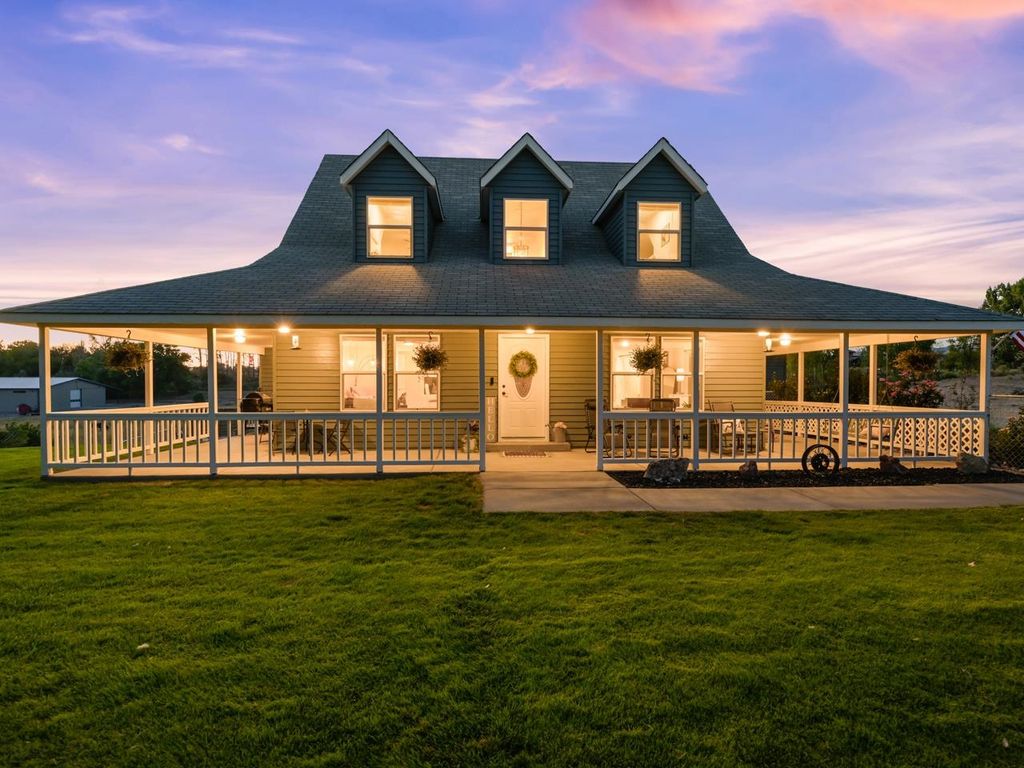 935 24 Road, Grand Junction, CO 81505