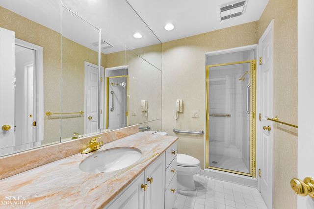 9004 Harbor Place Drive, St Clair Shores, MI 48080