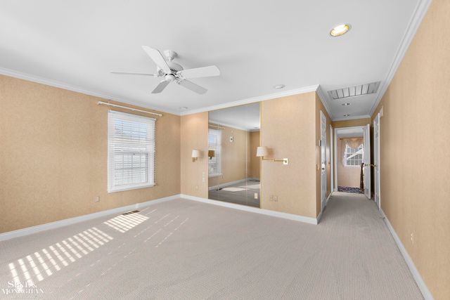 9004 Harbor Place Drive, St Clair Shores, MI 48080