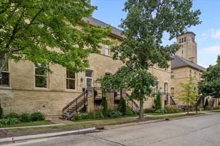 271 Whistler Road, Highland Park, IL 60035