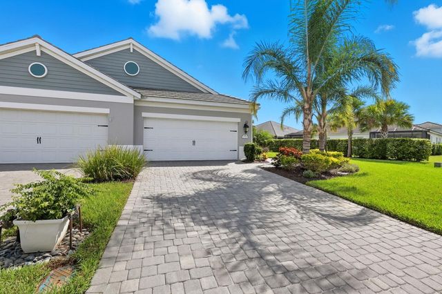 2723 SAPPHIRE BLUE LANE, Bradenton, FL 34211