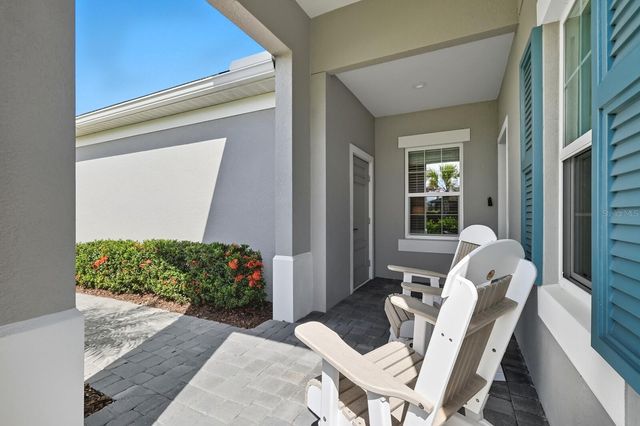2723 SAPPHIRE BLUE LANE, Bradenton, FL 34211