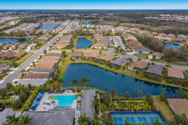 2723 SAPPHIRE BLUE LANE, Bradenton, FL 34211