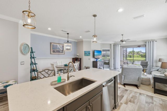 2723 SAPPHIRE BLUE LANE, Bradenton, FL 34211