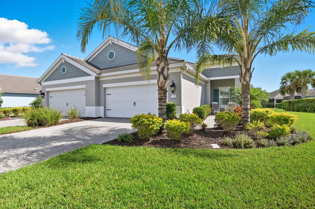 2723 SAPPHIRE BLUE LANE, Bradenton, FL 34211