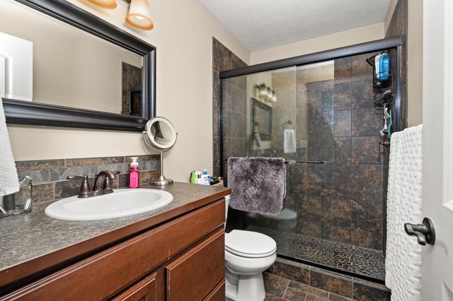 9208 N Seminole St, Spokane, WA 99208