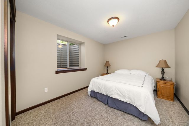 9208 N Seminole St, Spokane, WA 99208