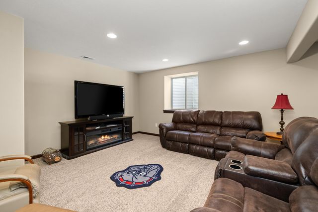 9208 N Seminole St, Spokane, WA 99208