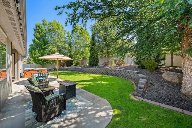 9208 N Seminole St, Spokane, WA 99208