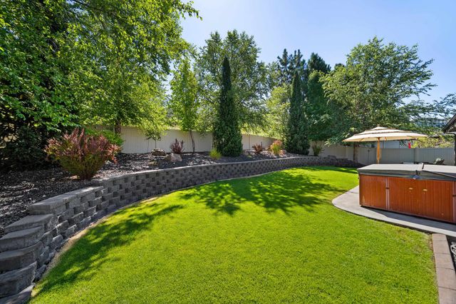 9208 N Seminole St, Spokane, WA 99208