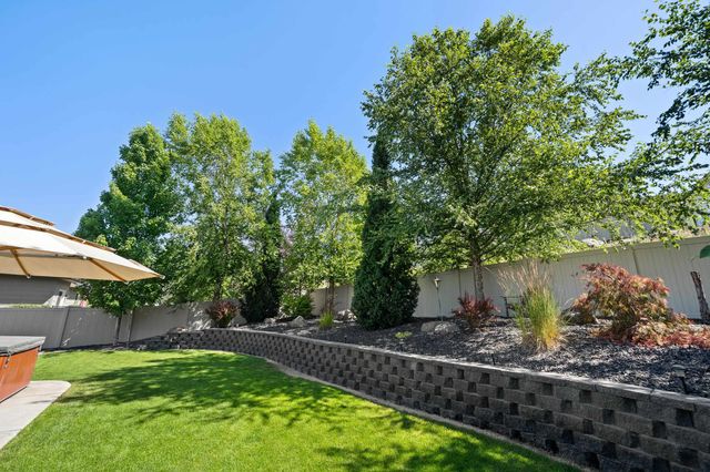 9208 N Seminole St, Spokane, WA 99208