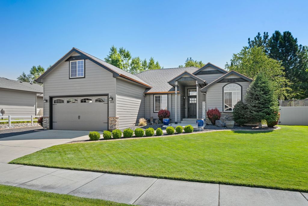 9208 N Seminole St, Spokane, WA 99208