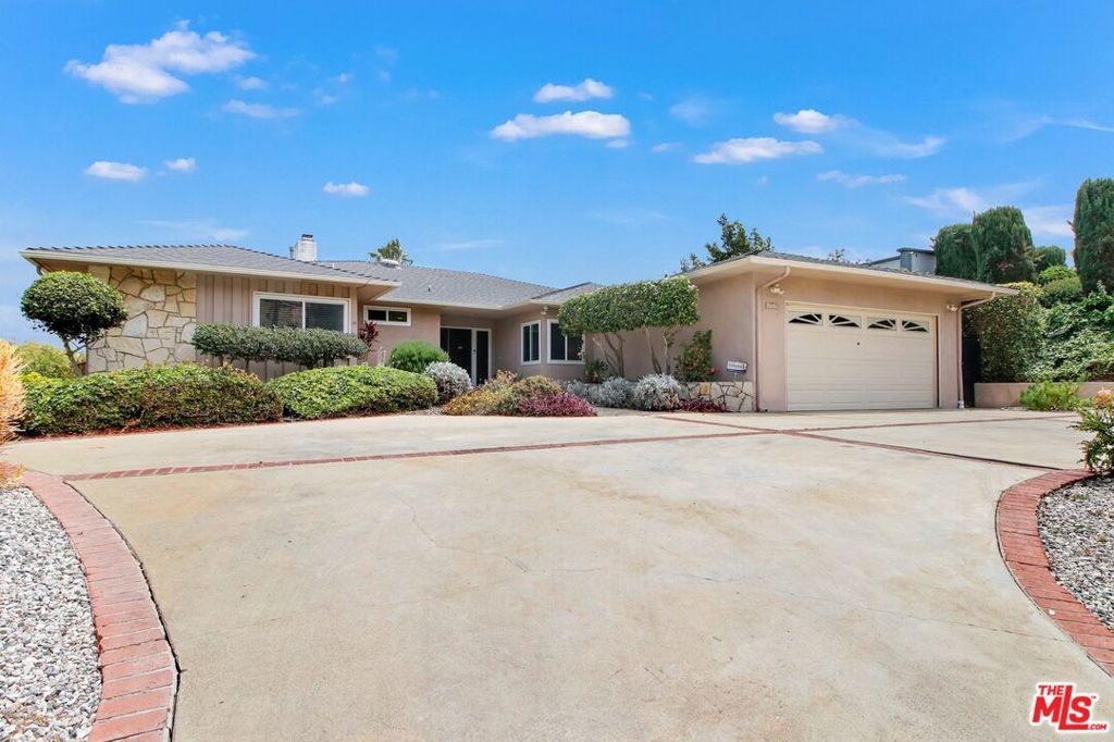 4152 Terraza Drive, Los Angeles, CA 90008 — exterior