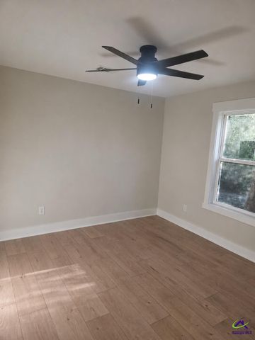 450 Sandefur Road, Kathleen, GA 31047