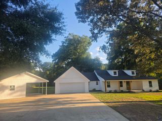 450 Sandefur Road, Kathleen, GA 31047