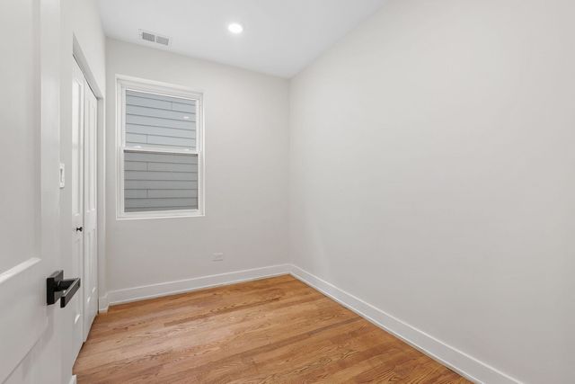 6316 S Evans Avenue, Chicago, IL 60637
