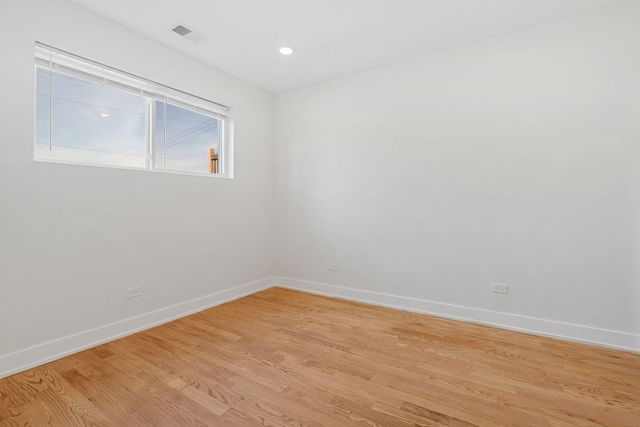 6316 S Evans Avenue, Chicago, IL 60637