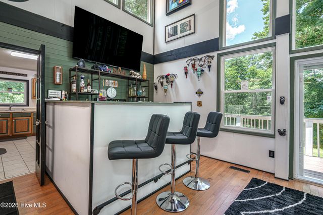 860 Holly Road, Murphy, NC 28906
