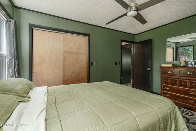 860 Holly Road, Murphy, NC 28906