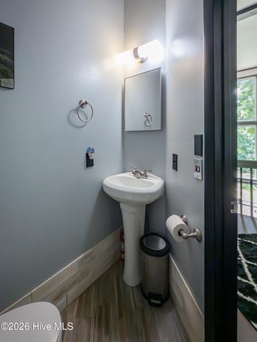 860 Holly Road, Murphy, NC 28906