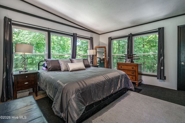 860 Holly Road, Murphy, NC 28906