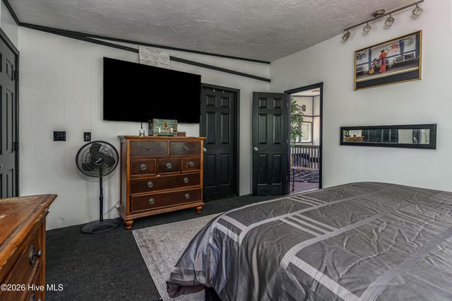 860 Holly Road, Murphy, NC 28906