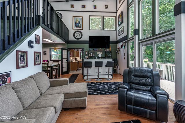 860 Holly Road, Murphy, NC 28906