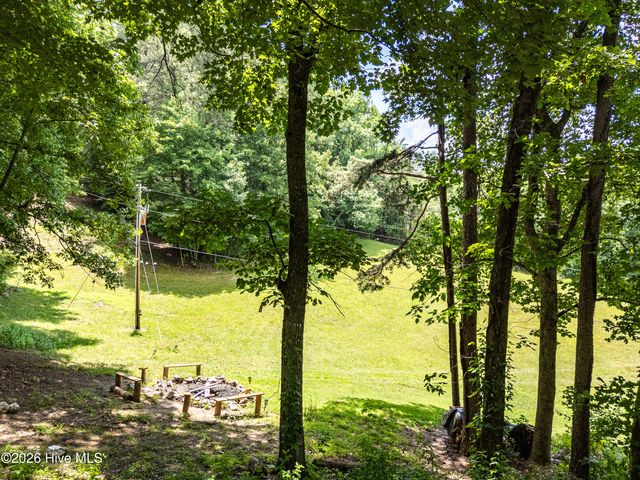 860 Holly Road, Murphy, NC 28906