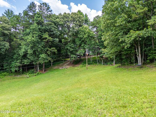 860 Holly Road, Murphy, NC 28906