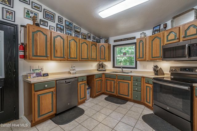 860 Holly Road, Murphy, NC 28906