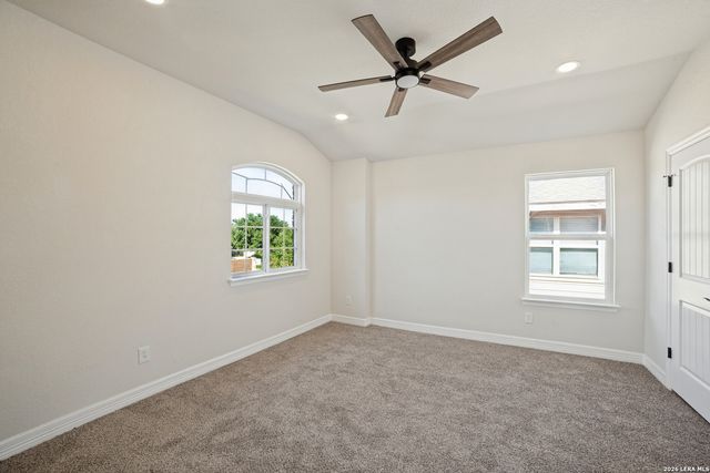 8046 Stillwater Pkwy, San Antonio, TX 78254