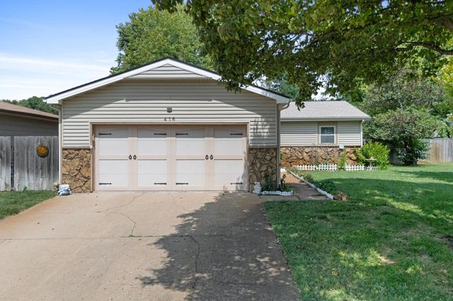 416 W Campus Ave, Wichita, KS 67217