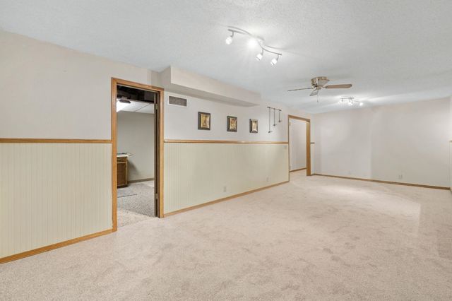 416 W Campus Ave, Wichita, KS 67217