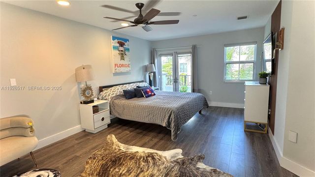 1616 NE 9th St, Fort Lauderdale, FL 33304