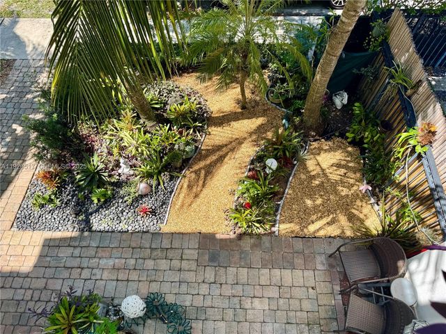 1616 NE 9th St, Fort Lauderdale, FL 33304