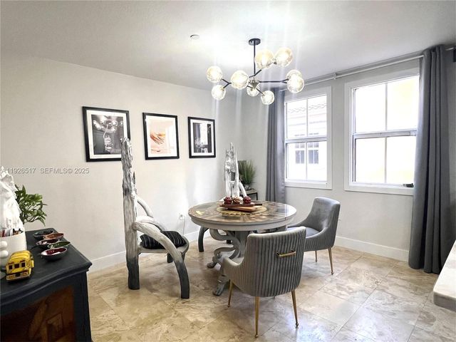 1616 NE 9th St, Fort Lauderdale, FL 33304