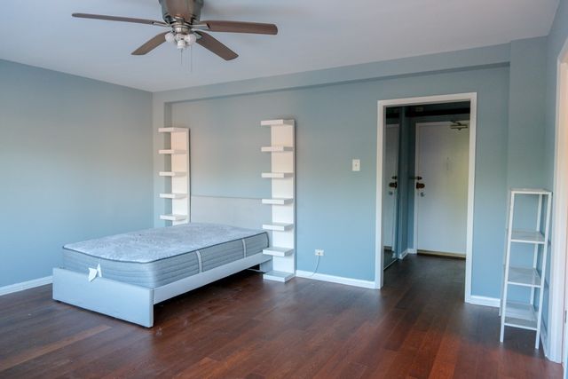 4880 N Marine Drive 304, Chicago, IL 60640