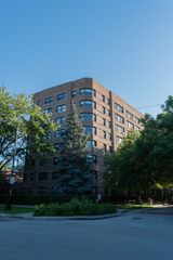 4880 N Marine Drive 304, Chicago, IL 60640
