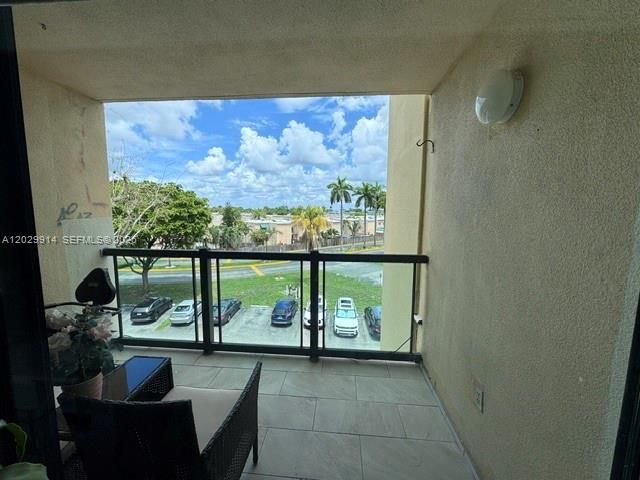 11780 SW 18th St 428-2, Miami, FL 33175