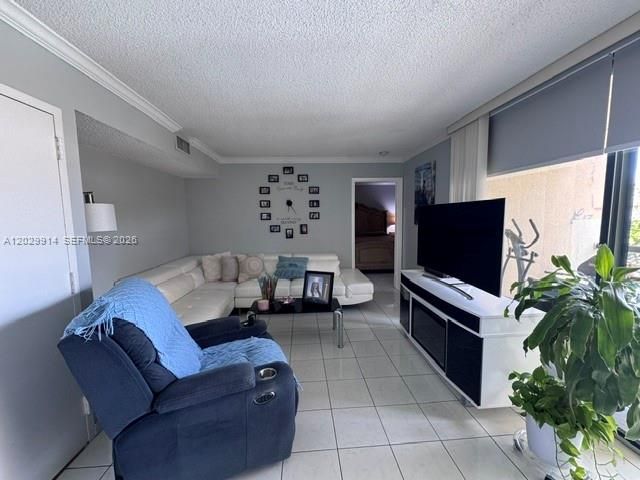 11780 SW 18th St 428-2, Miami, FL 33175
