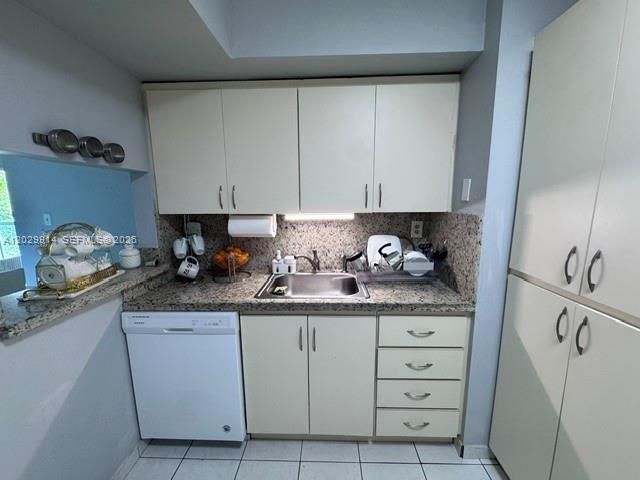 11780 SW 18th St 428-2, Miami, FL 33175