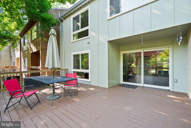 11041 SAFFOLD WAY, Reston, VA 20190