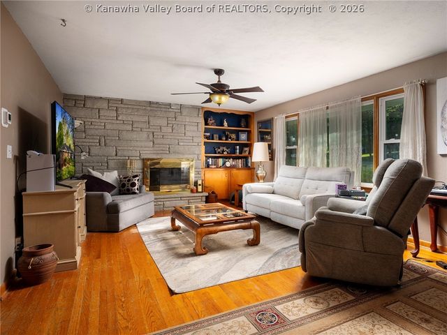 161 Oakwood Estates, Scott Depot, WV 25560