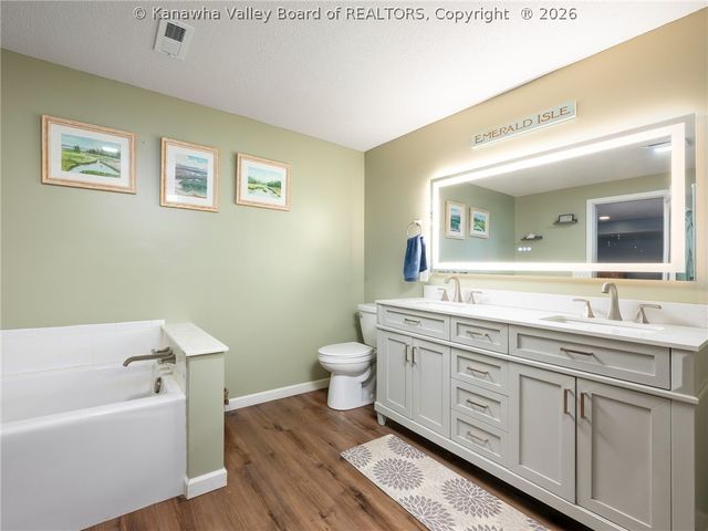 161 Oakwood Estates, Scott Depot, WV 25560